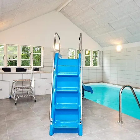 20 Person Holiday In B Rkop Holiday home